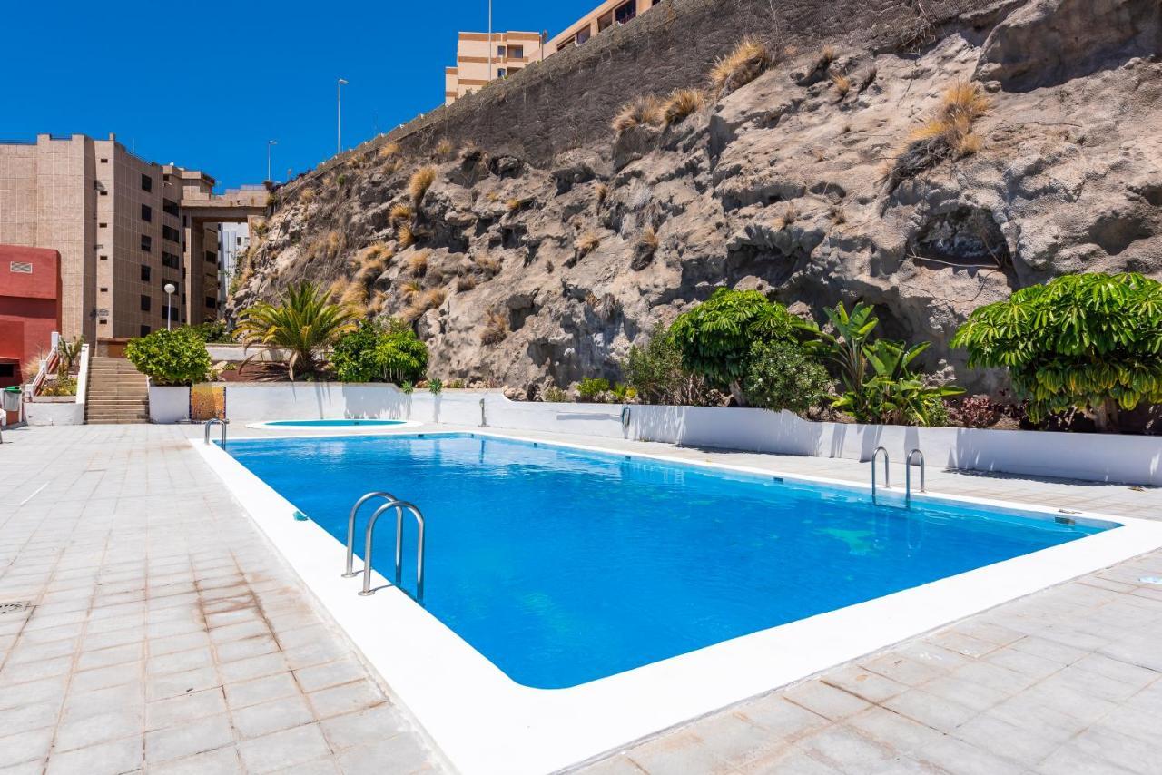 Beachfront Triplex With Swimming Pool & Parking Radazul Eksteriør bilde