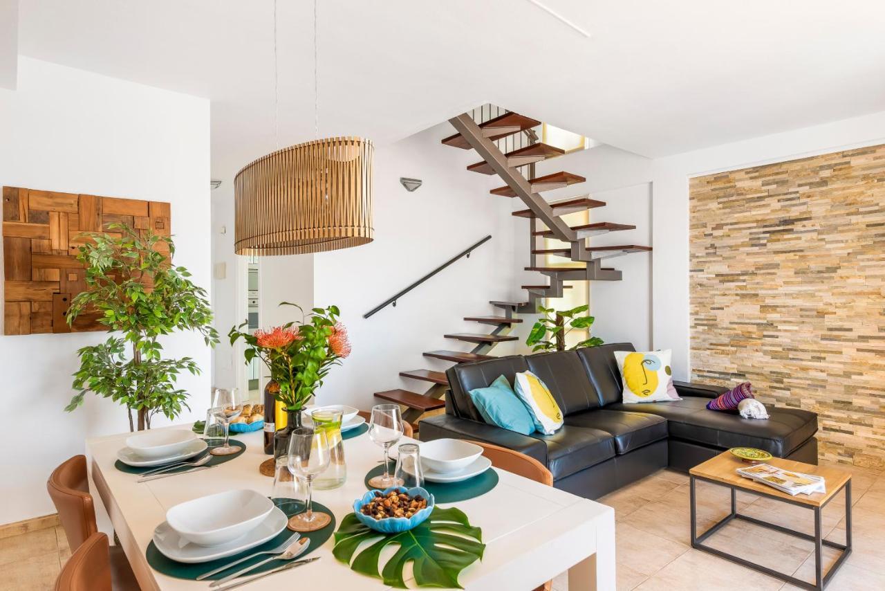 Beachfront Triplex With Swimming Pool & Parking Radazul Eksteriør bilde